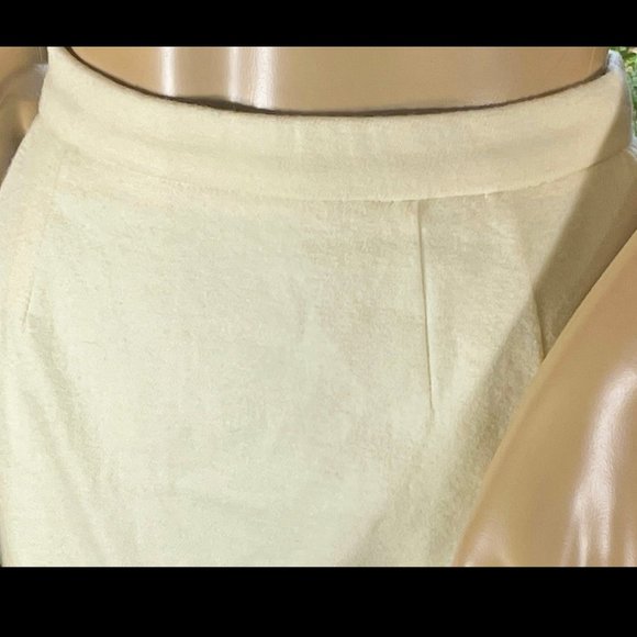 ▪️VTG▪️VALENTINO▪️1980's Ivory Pencil Mini Skirt - Picture 3 of 5